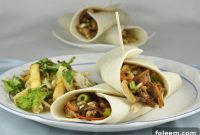 Ginger Sesame Chicken Lettuce Wraps