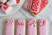 Perfect Royal Icing for Sugar Cookie Decorating