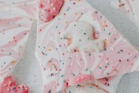 Rainbow No Bake Animal Cookie Bark