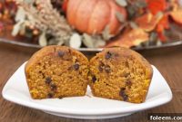 Warm Autumn Pumpkin Chocolate Chip Muffins