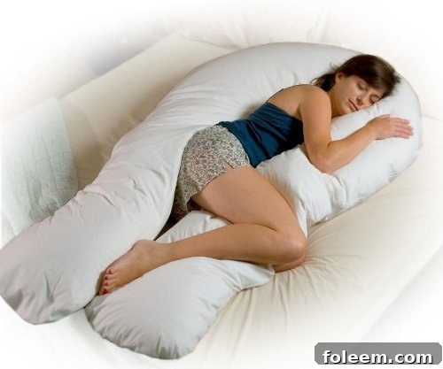 Comfort U Total Body Pillow, a luxurious gift for ultimate relaxation and sleep.