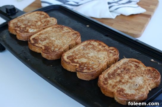 Perfectly cooked french toast recipe.