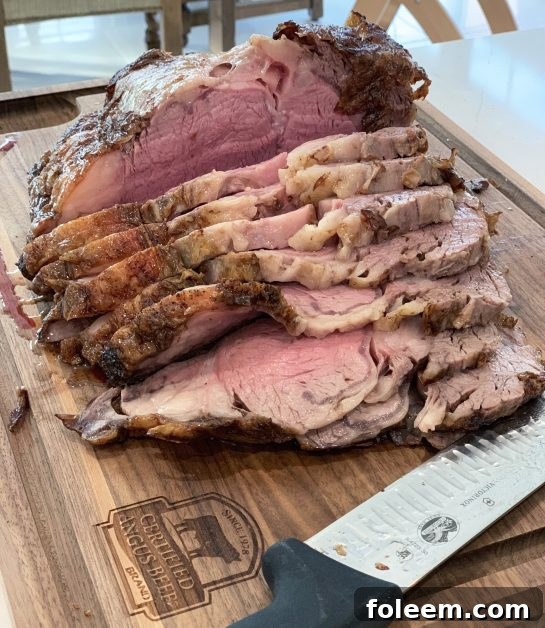 Tender and Juicy Prime Rib Roast for Holidays