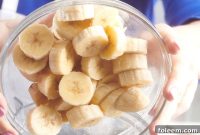 How to Freeze Bananas for Smoothies, Baking, and Storage