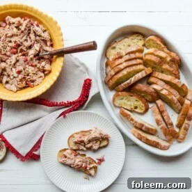 Smoky Chipotle Chicken Salad in a bowl and on bread.