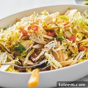 Mixed Greens Salad with Pears and Balsamic Dressing