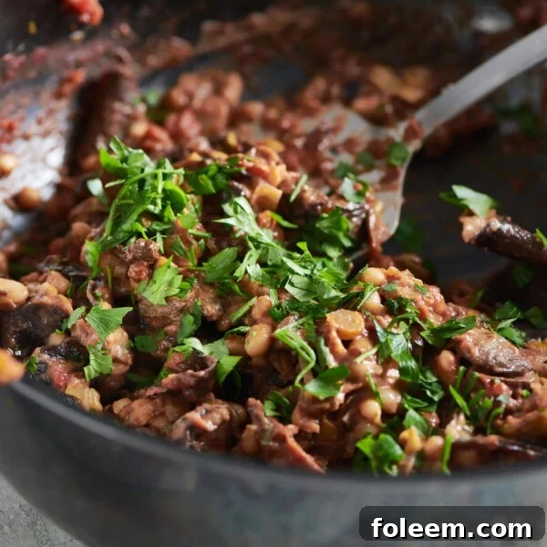 Mushroom, Tomato and White Bean Ragout