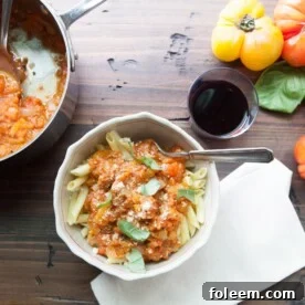 Pasta with Fresh Heirloom Tomato Sauce