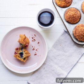Berry Cinnamon Streusel Muffins